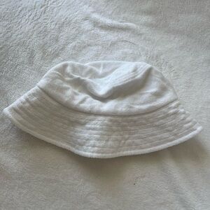White bucket hat